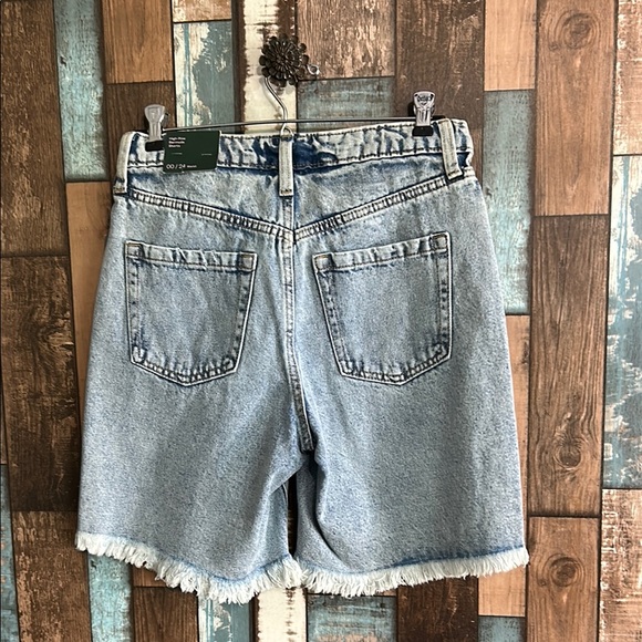 Wild Fable Light Blue Frayed Hem Jean Shorts - Picture 8 of 14